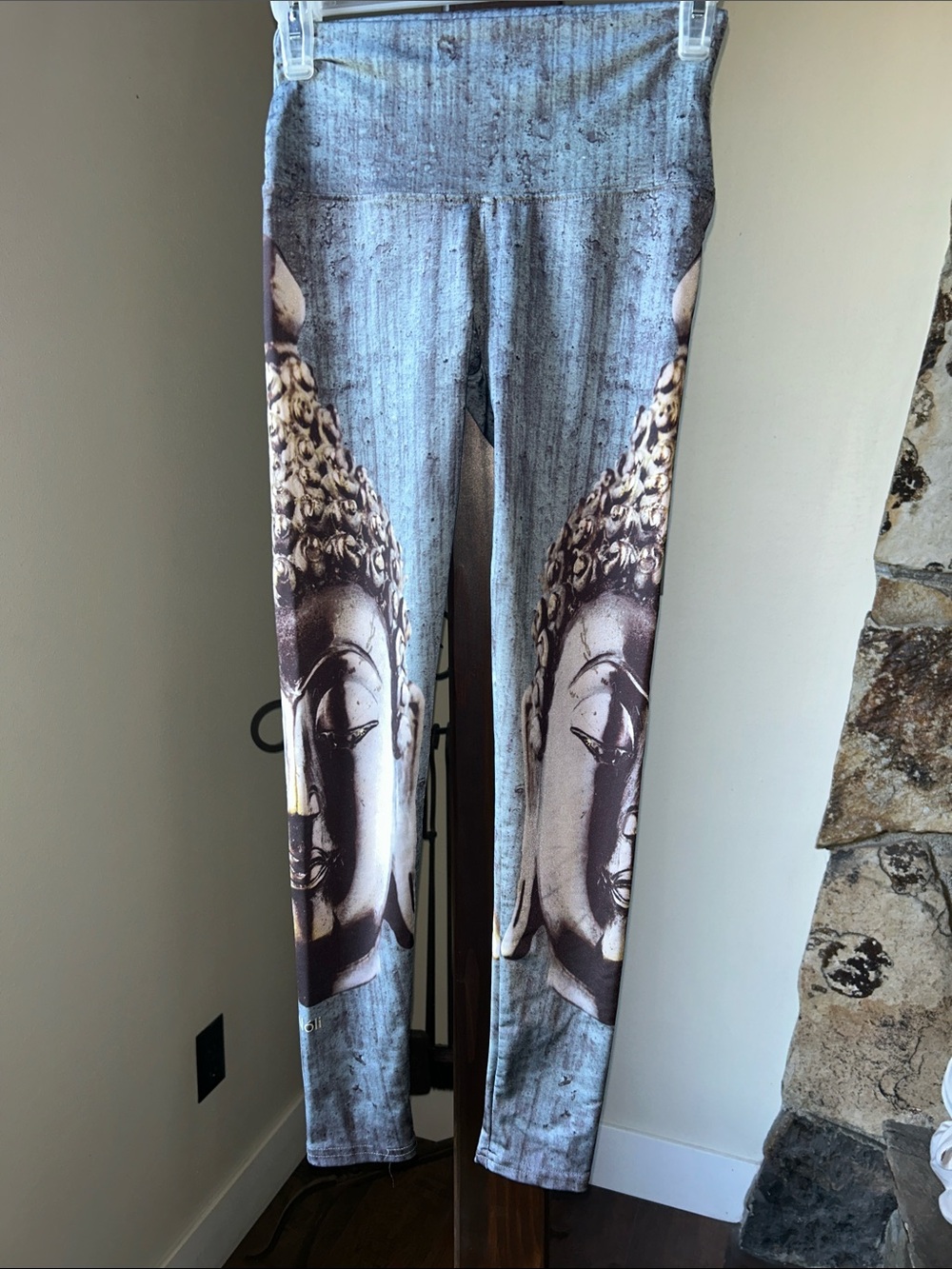 Noli Gray Buddha Print Leggings